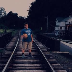 Meet your Posher, Thomas